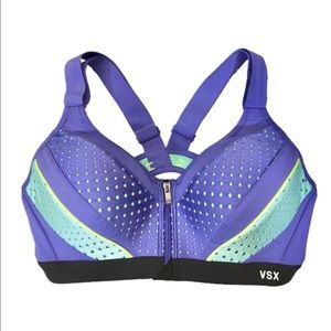 Victoria’s Secret VSX sports bra (34D)